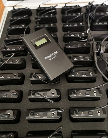 同傳設備(圖2) 同傳設備(圖2)