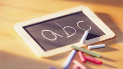 想要從事翻譯行業(yè),應(yīng)該考慮到什么?